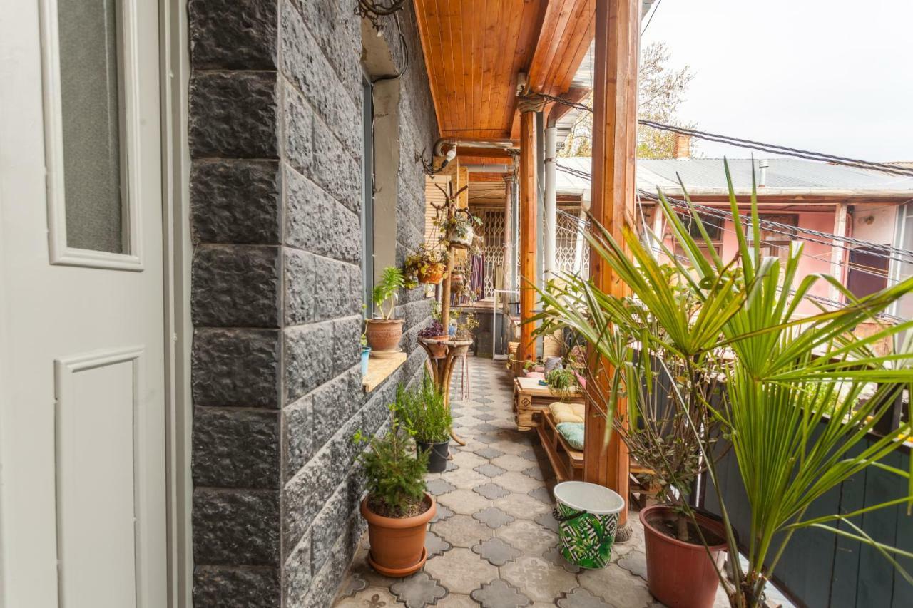 Vagabond B&B Тбилиси Экстерьер фото